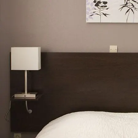 Les Palatines Hotel apartamentowy 3*