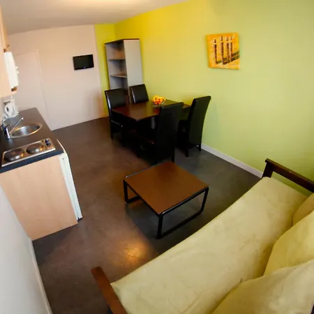 Hotel apartamentowy Les Palatines 3*
